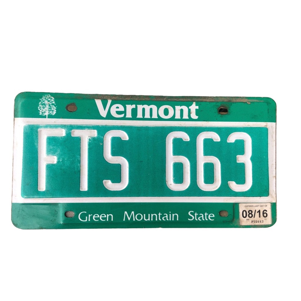 Vermont License Tag Green Mountain State FTS 663 Retired August 2016 Authentic